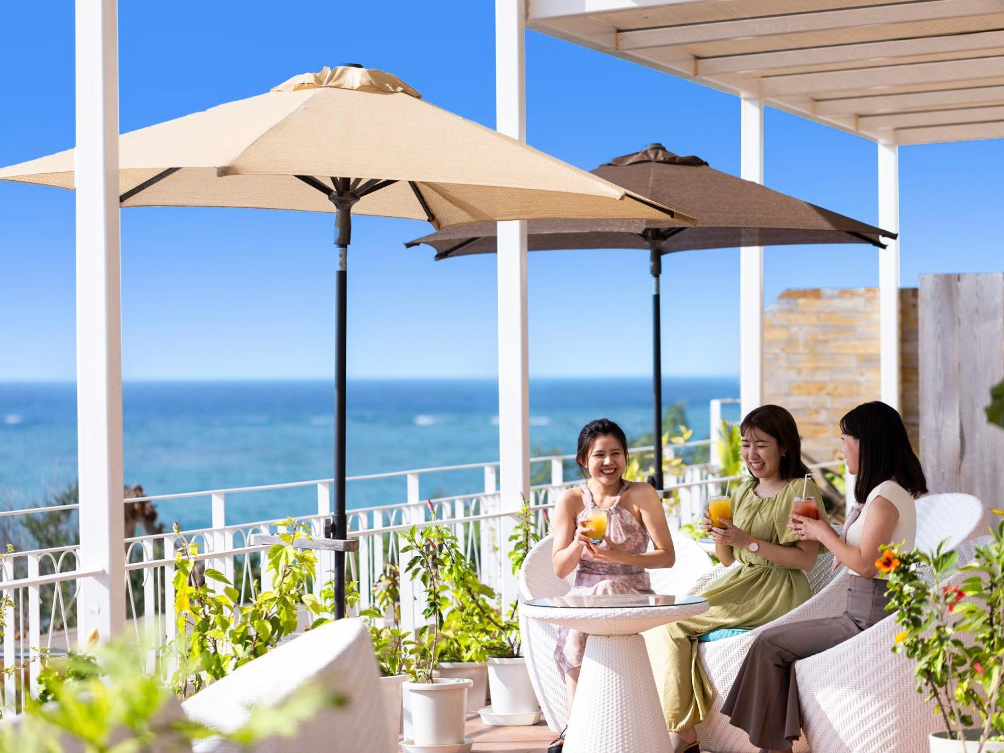 Umi No Terrace Yomitan Toya Hotell Eksteriør bilde